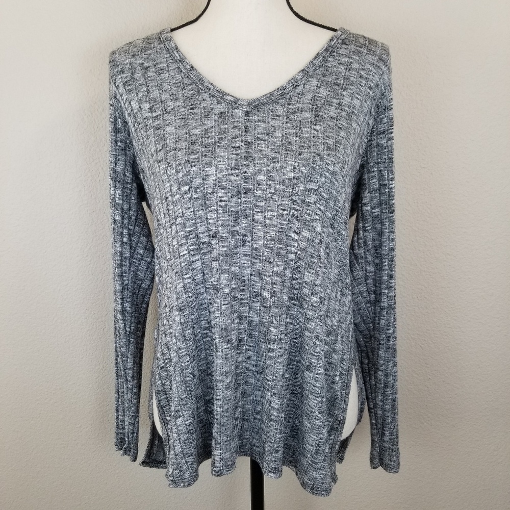 M//C Marled Black V Neck Side Slit Sweater
